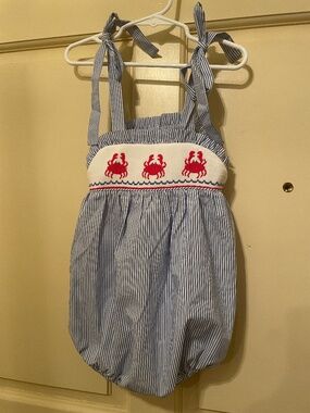 EUC Stitchy Fish Smocked Crab Bubble 2T